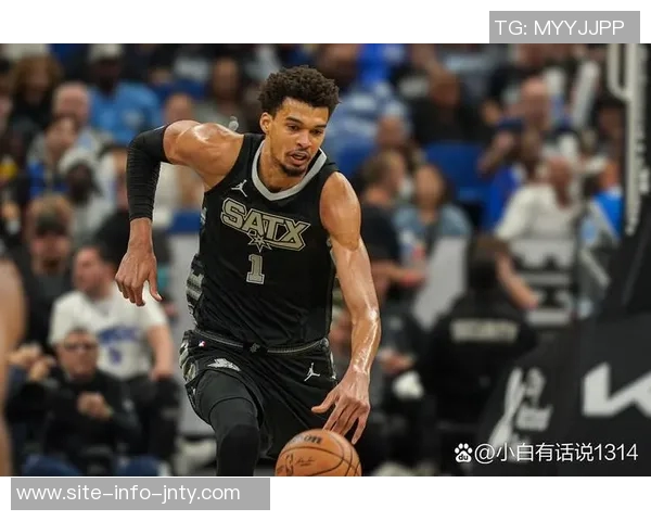 文班亚马表现平平17投7中仅得18分6篮板正负值惨淡18引发热议