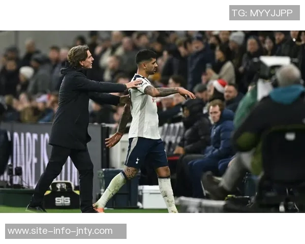 热刺不敌西汉姆联后管理层紧急讨论弗兰克主帅去留问题