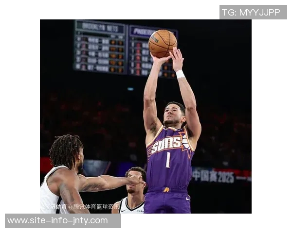 马威称赞布克全面实力训练中深刻体会他的非凡能力 马威称赞布克全面实力训练中深刻体会他的非凡能力