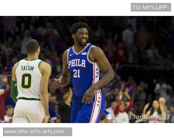 稳定火力对决普理查德与西蒙斯半场表现精彩各自贡献11分和10分